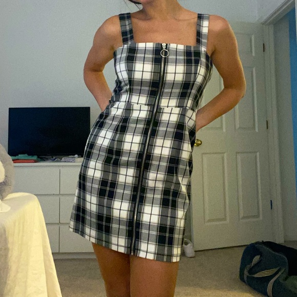Forever 21 Plaid Overall Dress - Picture 2 of 2
